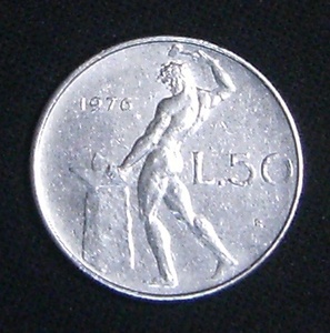 イタリア 旧硬貨年 50リラ ステンレス　鍛冶屋　1976年