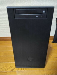 Cooler Master MasterBox MB400LPC RGBファン5個付き