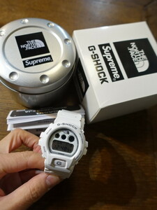 Supreme × ザ ノースフェイス × G-shock 時計　美品　白　DW-6900NS-7JR NN32247I