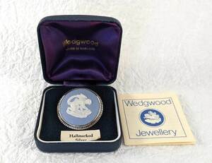 ie_1280 Wedgwood ウェッジウッド ★ アンティークコレクション 西洋陶磁 カメオ ★ ブローチ 天使 エンジェル お箱入り ケース付