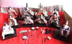 『雛人形 ひな祭り』古い雛人形10体 女雛男雛等 道具色々 日本伝統人形 ひな人形