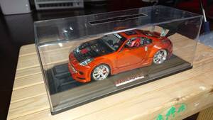 ★美品　KENTOYS★NISSAN FAIRLADY Z★1/24　ダイキャストモデル★台座・ケース付★イルミネーション点灯