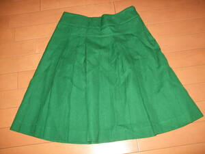 きれい美品☆エリオポール　プリーツ台形スカート☆サイズ３６　グリーン