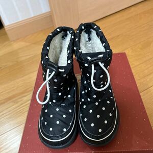 VANS黒ドット柄スノーブーツ☆17センチ