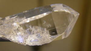 （極希少な）ガネーシュヒマール産の水晶です。　4.2ｇ　７個限定　桁違い　ヒマラヤ水晶の頂点　　