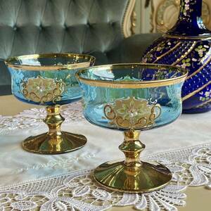 r189r105 MURANO 優美なお色とデザインのベネチアングラス コンポート皿 2点 透き通った淡いブルーに花の金彩がとても豪華 デザートグラス