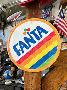 ファンタ　ラウンド型ブリキ看板　コカ・コーラ　FANTA ■ アメリカン雑貨 アメリカ雑貨