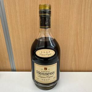 【M0510】※２０歳未満の者に対する酒類の販売はしません ※未開栓 Hennessy V.S.O.P ヘネシー ブランデー 700ml 40%