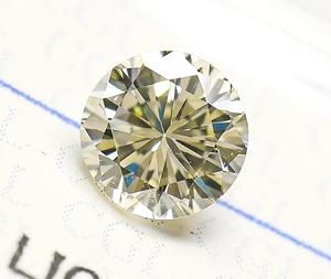 【１００円～】VS1！0.606ｃｔ 天然ダイヤ VERY LIGHT YELLOW（ナチュラルカラー）Good！