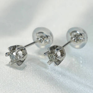 ユニセックス ダイヤピアス 【D0.125ct & 0.125ct】K18WG 0.8g ジュエリー ホワイトゴールド WG K18 イヤリング ダイヤモンド ダイヤ