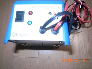 GS ユアサ　YUASA BC-3A2-12VTN　 通電　動作確認済み　バッテリー　充電器　～24H 動作確認済み　ラスト1 バイク　車　