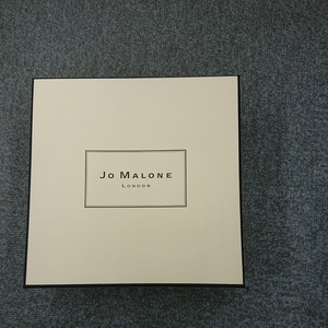 Jo MALONE Londonの空き箱２０、２×２０cm