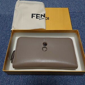 フェンディ 使用僅かキレイな美品 FENDI バイザウェイ 長財布　ほぼ未使用近い