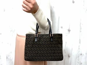 極美品 FENDI フェンディ ズッキーノ トートバッグ ハンドバッグ バッグ ナイロンキャンバス×レザー 茶 69922