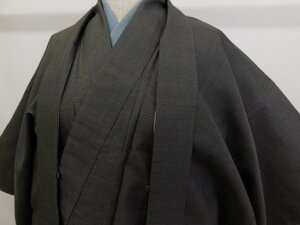 〔楽布〕P28947　美品！　本場　大島紬　アンサンブル　着物と羽織　未使用仕立て上がり品　男物　ｔ