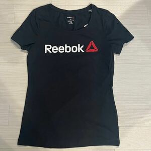 Reebokリーボック 新品タグ付き ロゴプリント Tシャツ レディース