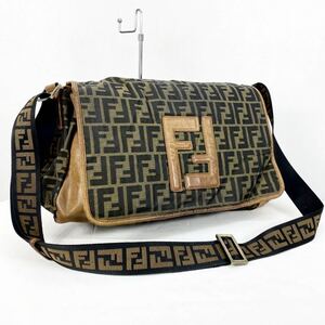 希少　vintage FENDI ヴィンテージ　フェンディ ズッカ柄 ショルダーバッグ 鞄　メッセンジャーバッグ