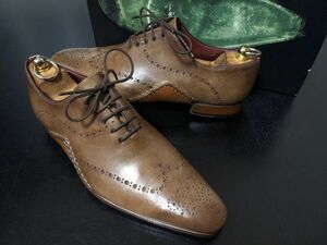 極美品 使用回数少 マグナーニ 39 Magnanni オパンケ製法 メダリオントゥ ドレスシューズ 箱付 8396