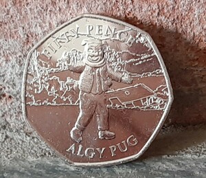 マン島 エリザベス女王 50ペンス 2020年 ルーパトベア PUG パグ デザイン Brilliant uncirculated British coin taken from a sealed bag