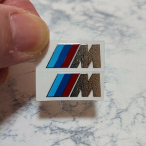 BMW【M】メッキ調ステッカー 2P■MPerformance MSport MPower E36 E39 E46 E60 E90 F10 F20 F30 x1x2x3x4x5x6x7x8 320 325