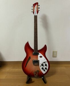 【ほぼ新品】Rickenbacker 330 FG 