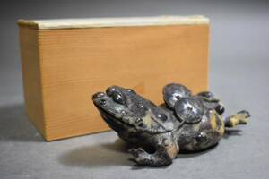 【英】A1083 時代 砡蛙置物 中国美術 朝鮮 石彫 古玉 蝦蟇 骨董品 美術品 古美術 時代品 古玩