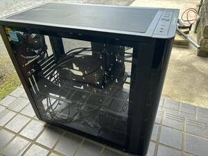 Thermaltake VIEW 31 TG RGB ミドルタワー　PCケース