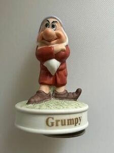 ディズニー　白雪姫と七人の小人　Grumpy　陶器製オルゴール　置物