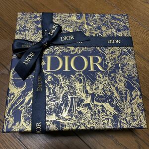 【新品未使用】ディオール Dior ホリデー 2022 ギフト ボックス 大サイズ クリスマス ラッピング 箱 クチュール リボン ペーパークッション