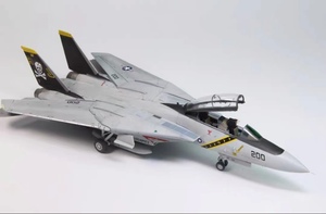 1/72 アメリカ海軍 F-14A トムキャット 組立塗装済完成品