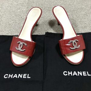 【シャネル】本物 CHANEL 靴 22.5cm〜23.5cm ココマーク ミュール サンダル カジュアルシューズ エナメルレザー レディース 伊製 36 1/2 C