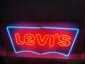 引き取り限定　ＬＥＶＩ’Ｓ　リーバイス　ネオン管　●ディスプレー　古着