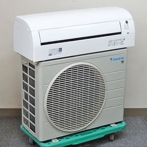 DAIKIN【S25ZTES-W】ダイキン ストリーマ空気清浄 水内部クリーン 高温防止モード エアコン 2.5kW おもに8畳用 R32冷媒 2022年製 中古品