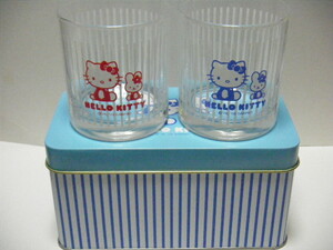 新品未使用！Hello Kitty ハローキティ グラス２個 ペアセット ブリキ缶入り サンリオ タンブラー コップ ガラス 硝子　
