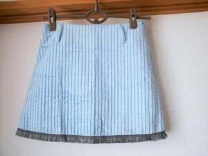 ★1度使用★裾にフリンジが付いた水色系・スカート　 コーデュロイ風の布地　Мサイズ