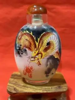 內絵鼻煙壺「龍」中国美術品　贈り物　プレゼント　人気　置物