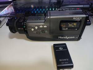 SONY Handycam CCD-F330 ソニー ハンディカム ビデオカメラレコーダー　バッテリー付き　NP-55H　ジャンク品
