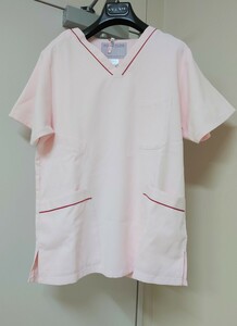 スクラブ WHITE PLOS サーモンピンク【L】　業者クリーニング済 男女兼用 ¥7260 高浜ユニフォーム