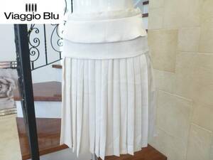 美品ビアッジョブルー(Viaggio Blu)アイボリープリーツスカート