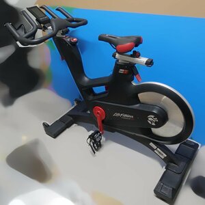 簡易チェックのみ 2018年製 Life Fitness IC7 IC-LFIC7B2-01 屋内サイクル エアロバイク 業務用 日通パレット載せ N030603