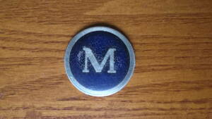 モーリスミニ モトリタホーンボタンモチーフ メタル バッジ BMC MORRIS