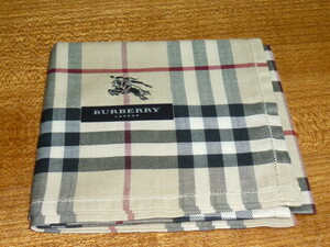 ⅰ84★未使用★BURBERRY(バーバリー)★ハンカチ★ベージュチェック、ホース刺繍・４８センチ★ 詳細は記載文を・・