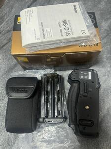 Nikon ニコン マルチパワーバッテリーパック MB-D18 美品