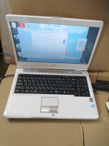 15.6インチ　 FMV-BIBLO NF/D40 (FMVNFD40WS)　Windows Vista/2GB/Celeron Dual-Core T1700 1.83GHz/　　　R5