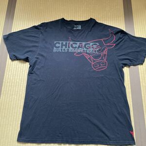 シカゴブルズ Tシャツ CHICAGO BULLS バスケットボール ウエア adidas アディダス tシャツ Chicago Bulls 半袖Tシャツ BASKETBALL