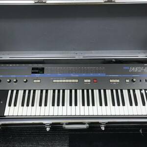 KORG POLY 61 シンセサイザー　ケース付き