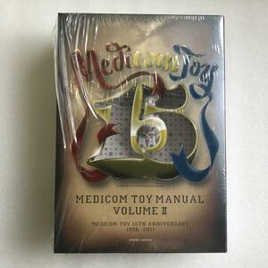 BE@RBRICK100％ MULTI COLOR Ver.付属♪『メディコムトイ・マニュアルⅡ（MEDICOM TOY MANUAL VOLUME II）』15周年記念★ベアブリック