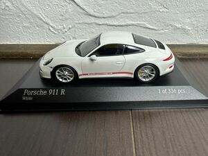1/43 ポルシェ 〓 911 (991) R/ホワイト/レッド ストライプ 〓 Porsche ミニチャンプス