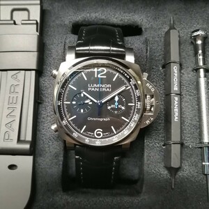 美品！正規品　PANERAI パネライ　ルミノールクロノ　PAM01109