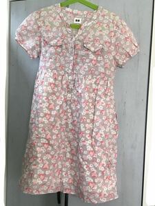 used 子供服「 ユニクロ 140cm 花柄 半袖 ワンピース 」 色褪せあり / 夏らしい柄のかわいいワンピースです / 花柄 UNIQLO